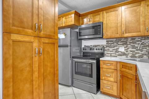 3630 Alder Drive #Apt H1, West Palm Beach FL - photo 11 of 34