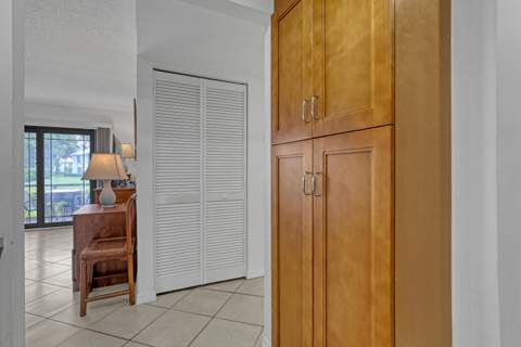 3630 Alder Drive #Apt H1, West Palm Beach FL - photo 13 of 34