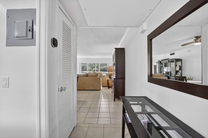 2 bedroom Condominium at 3150 N Palm Aire Drive #108, No 10 Palm-Aire Country Club, Pompano Beach — photo 2