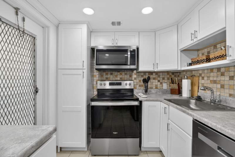 2 bedroom Condominium at 3150 N Palm Aire Drive #108, No 10 Palm-Aire Country Club, Pompano Beach — photo 4