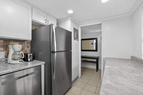 3150 N Palm Aire Drive #108, Pompano Beach FL - photo 6 of 43