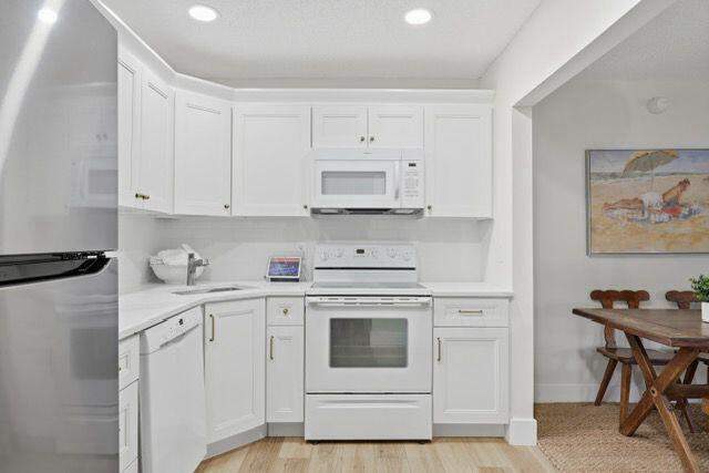 2 bedroom Condominium at 3561 Tall Pine Way #C2, Pine Ridge IV Condo, Greenacres — photo 3