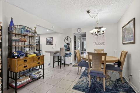 308 Greenbrier A, West Palm Beach FL - photo 6 of 37
