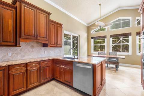 9101 Baybury Lane, West Palm Beach FL - photo 7 of 21