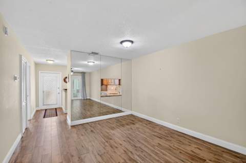 112 Lake Olive Drive, Royal Palm Beach FL - photo 12 of 64