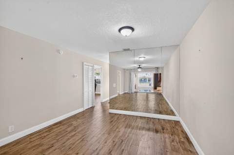 112 Lake Olive Drive, Royal Palm Beach FL - photo 14 of 64