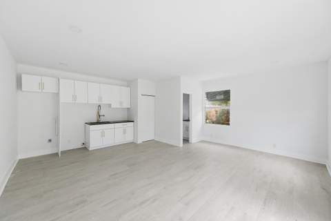 216 NE 23rd Avenue, Pompano Beach FL - photo 24 of 35