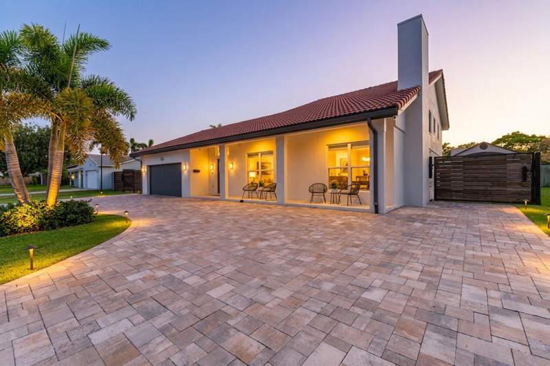 4 bedroom Single Family Residence at 1472 SW 13th Street, Boca Raton Square 16, Boca Raton — photo 4