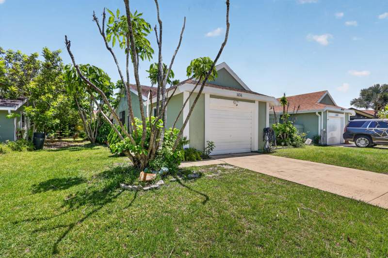 2 bedroom Villa at 1434 SE Larkwood Circle, South Port St Lucie Unit 17 — photo 2