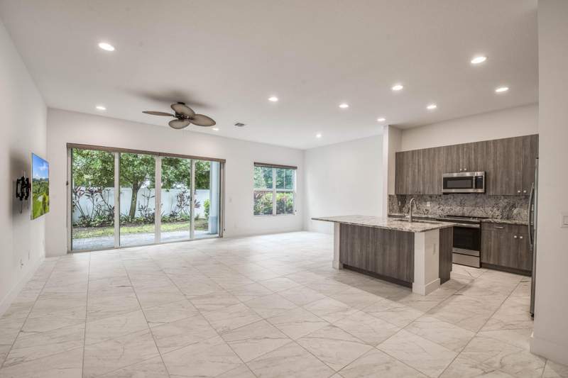 3 bedroom Townhouse at 4829 Pointe Midtown Road, Pointe Midtown, Palm Beach Gardens — photo 3