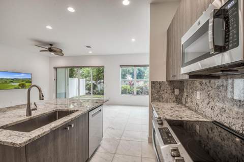 4829 Pointe Midtown Road, Palm Beach Gardens FL - photo 9 of 30