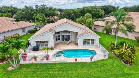 13461 Barcelona Lake Circle, Delray Beach FL - photo 16 of 107