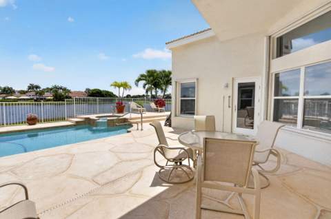 13461 Barcelona Lake Circle, Delray Beach FL - photo 12 of 107