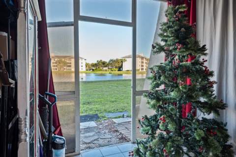 9430 Poinciana Place #110, Davie FL - photo 13 of 26