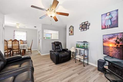 8545 SE Mars Street, Hobe Sound FL - photo 8 of 17