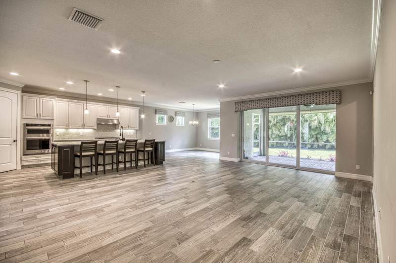 4 bedroom Single Family Residence at 134 Shores Pointe Drive, Shores Pointe, Jupiter — photo 2