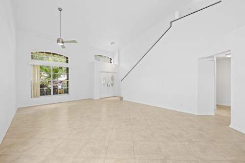 2712 Cayenne Avenue, Cooper City FL - photo 7 of 36