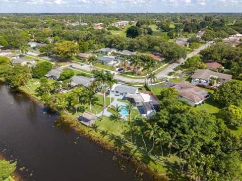 8946 SW 52nd Court, Cooper City FL - photo 22 of 23
