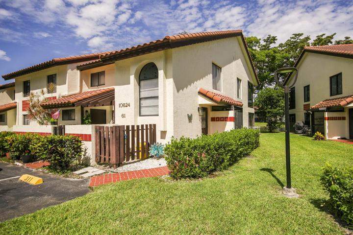 3 bedroom Condominium at 10624 Tropic Palm Avenue #202, Palm Chase, Boynton Beach — photo 2
