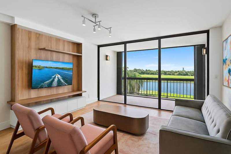 2 bedroom Condominium at 356 Golfview Road #405, Governors Pointe Condo, North Palm Beach — photo 5
