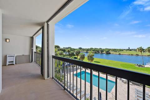 356 Golfview Road #405, North Palm Beach FL - photo 16 of 30