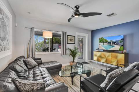 4641 NE 6th Avenue, Oakland Park FL - photo 9 of 33