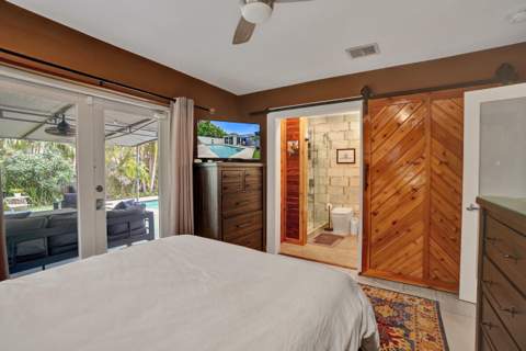 4641 NE 6th Avenue, Oakland Park FL - photo 19 of 33