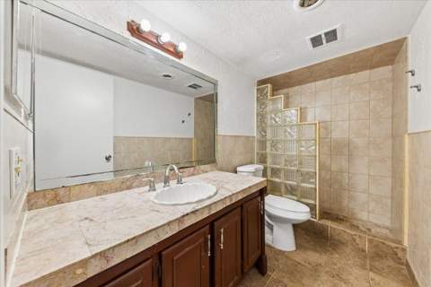 4156 Inverrary Drive, Lauderhill FL - photo 9 of 17