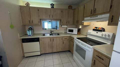 7911 Southgate Boulevard #B2, North Lauderdale FL - photo 12 of 21