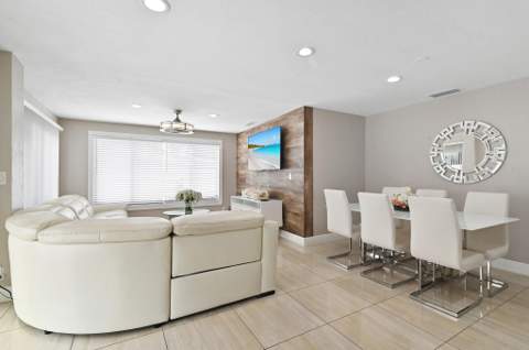 124 Davis Road, Palm Springs FL - photo 15 of 44