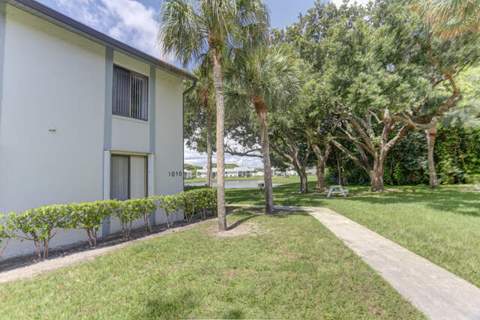 1010 Green Pine Boulevard #E1, West Palm Beach FL - photo 19 of 26