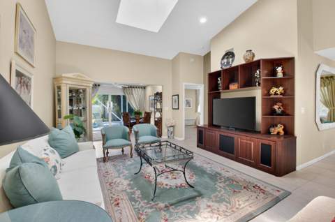5590 Royal Lake Circle, Boynton Beach FL - photo 10 of 74