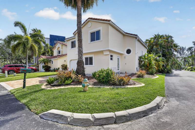 3 bedroom Single Family Residence at 1306 SE 5th Court, U S Lend Lease Plat No One, Dania Beach — photo 3