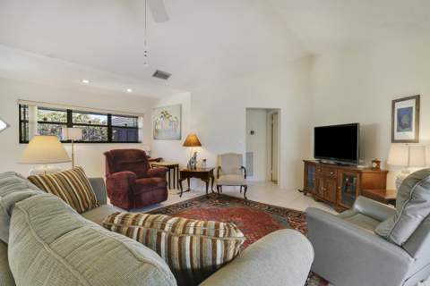 1127 E Seminole Avenue #15b, Jupiter FL - photo 8 of 37