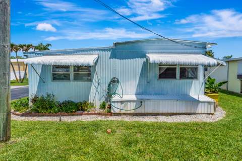 10885 SE Federal Hwy 67 Highway, Hobe Sound FL - photo 6 of 43