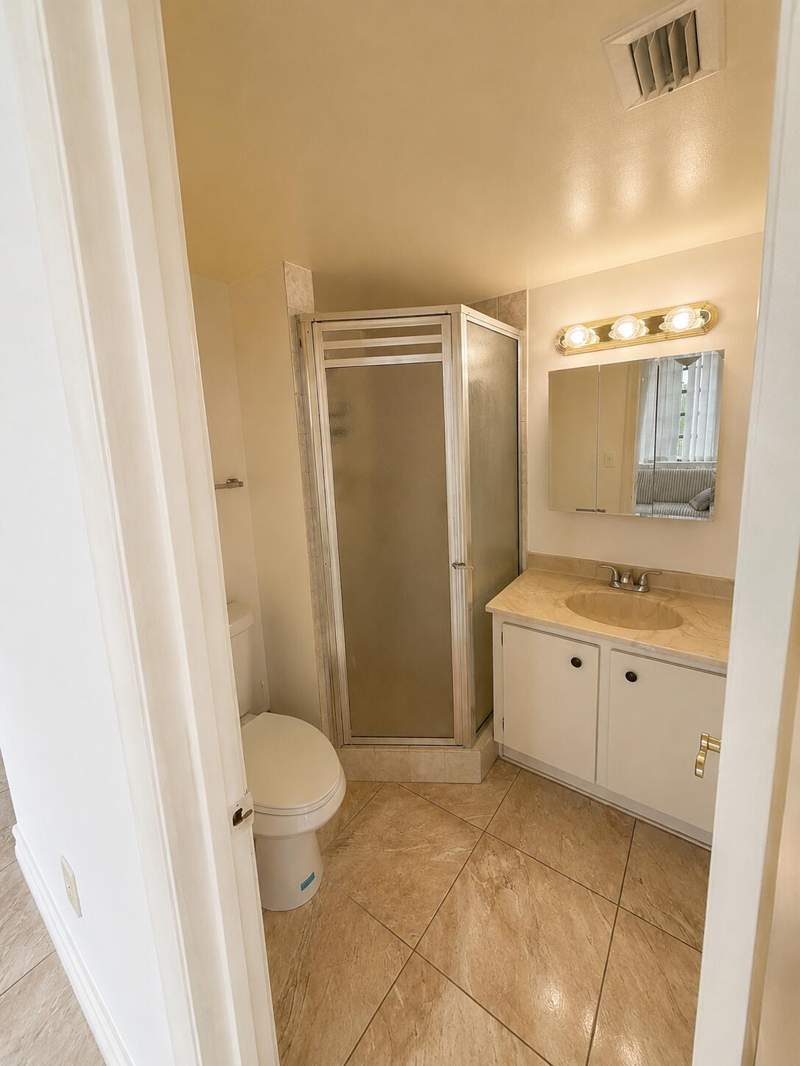1 bedroom Condominium at 1000 Colony Point Circle #315, Colony Point 2 Condo, Pembroke Pines — photo 5