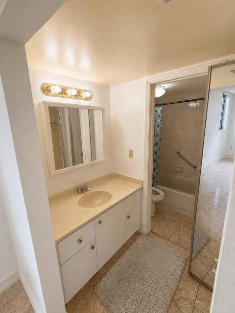 1000 Colony Point Circle #315, Pembroke Pines FL - photo 7 of 11