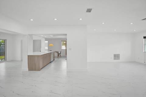 2030 N 54th Avenue, Hollywood FL - photo 21 of 57