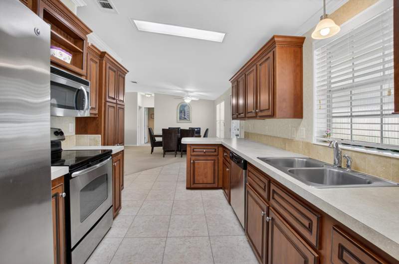 3 bedroom Manufactured Home at 5006 Curacas Bay, Jamaica Bay Mobile Home Co Op, Boynton Beach — photo 5