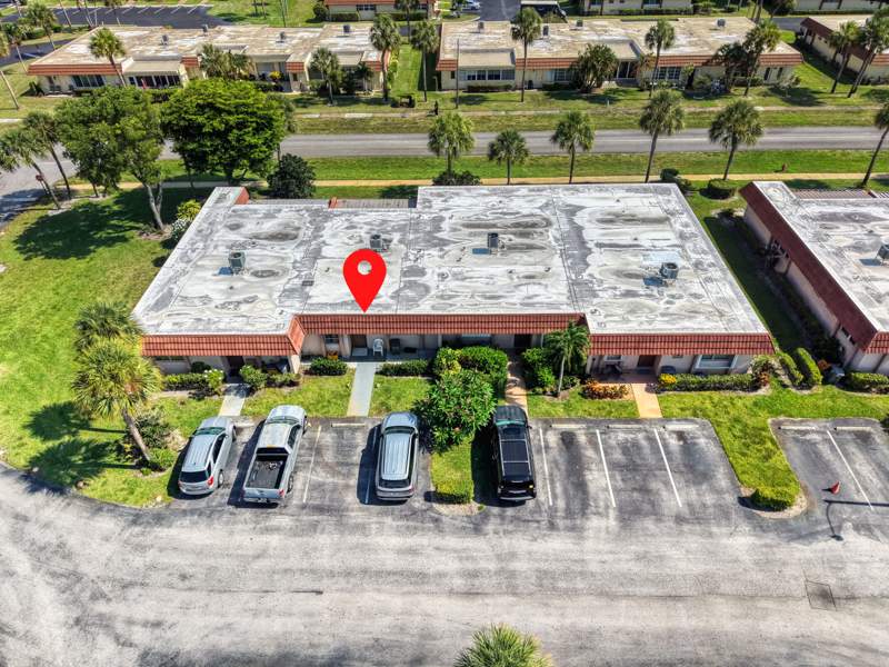 2 bedroom Villa at 5775 W Fernley Dr Drive #76, Cresthaven Condo Townhomes Sec 2, West Palm Beach — photo 2