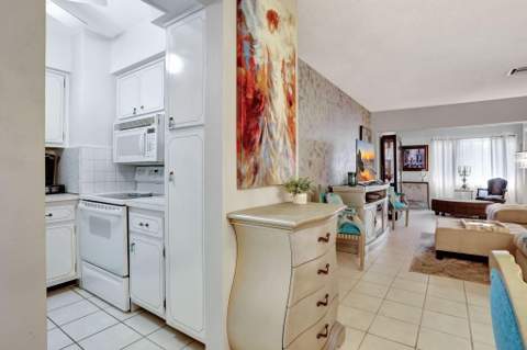 2131 NE 42nd Court #210e, Lighthouse Point FL - photo 7 of 24