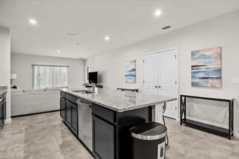 843 Persimmon Place, Fort Pierce FL - photo 11 of 35