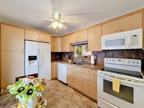 4270 NW 40th Street #401, Lauderdale Lakes FL - photo 16 of 61