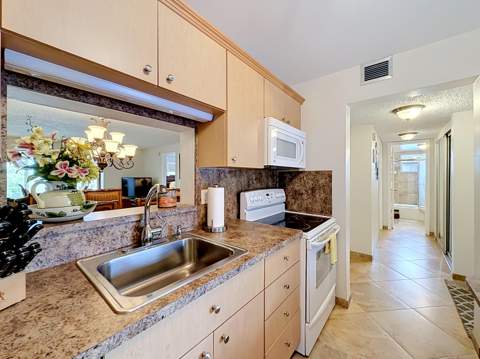 4270 NW 40th Street #401, Lauderdale Lakes FL - photo 21 of 61