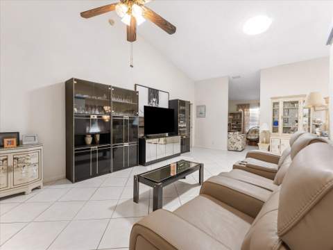 3897 Dafilee Circle, West Palm Beach FL - photo 10 of 49