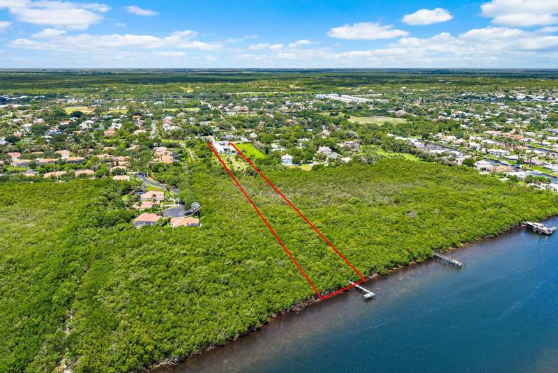 5 bedroom Single Family Residence at 9741 SE Gomez Avenue, Gomez, Hobe Sound — photo 2