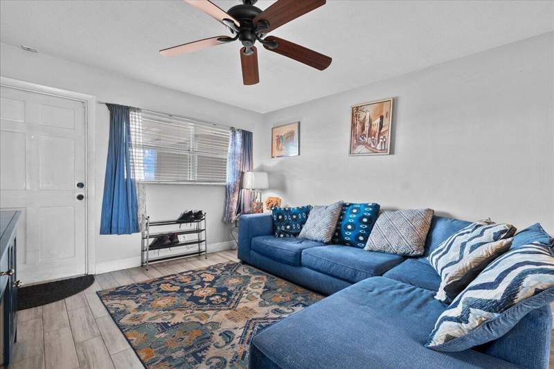 2 bedroom Condominium at 941 Crystal Lake Drive #402, Crystal Lake 941 Condo, Deerfield Beach — photo 4