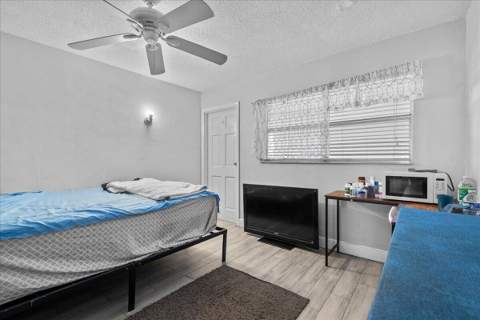 941 Crystal Lake Drive #402, Deerfield Beach FL - photo 19 of 23