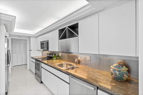 5100 N Ocean Boulevard #517, Lauderdale-By-The-Sea FL - photo 11 of 40