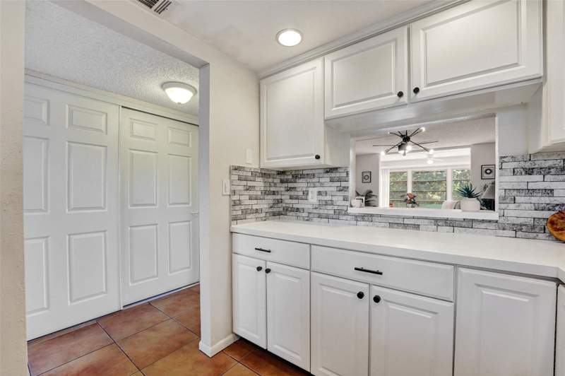 1 bedroom Condominium at 6570 Royal Palm Boulevard #210j, Royal Park Gardens I-J Condo, Margate — photo 5